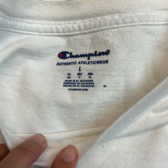 Champion long sleeve, size large - Picture 5 of 5